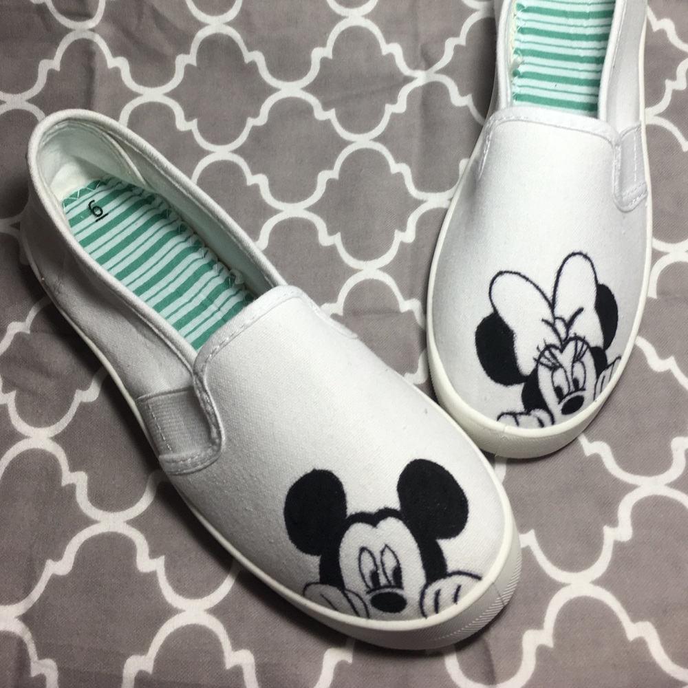 Peek-a-Boo Mickey & Minnie - Picture 3 of 3